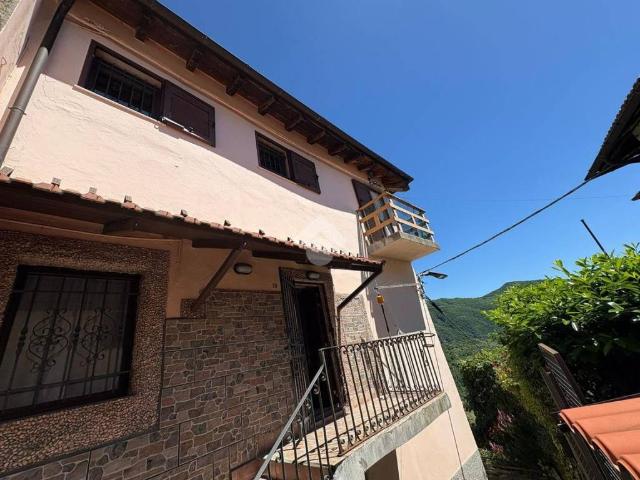 Casa indipendente in vendita a Serra Riccò GE
