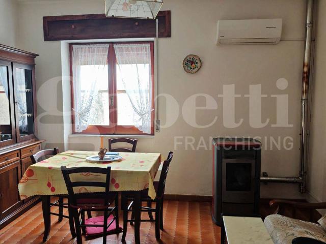 Casa indipendente in vendita a Sesto Campano