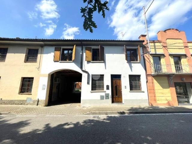 Casa indipendente in vendita a Sesto ed Uniti CR