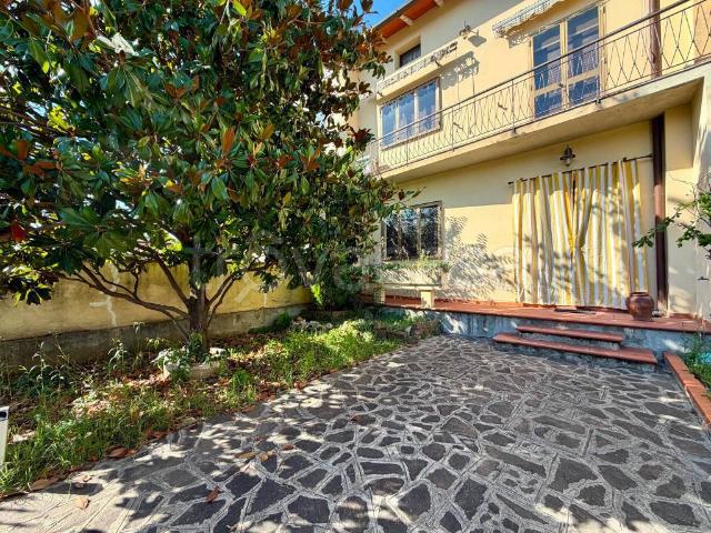 Casa indipendente in vendita a Sesto Fiorentino via Antonio Pacinotti