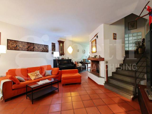 Casa indipendente in vendita a Sesto Fiorentino FI