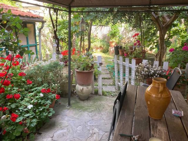 Casa indipendente in vendita a Sesto Fiorentino FI