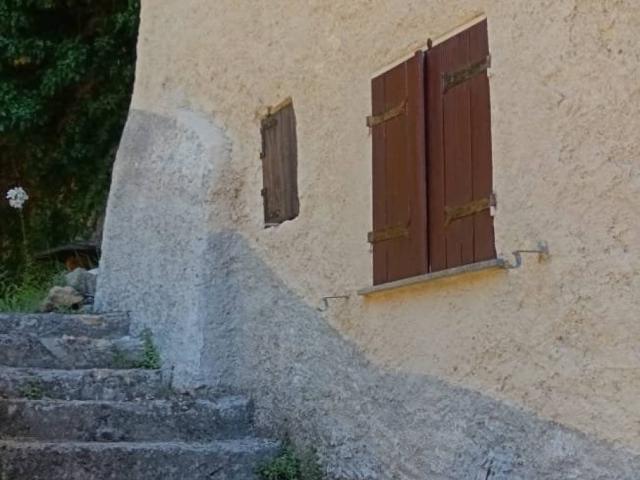 Casa indipendente in vendita a Sesta Godano SP
