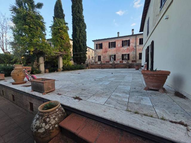 Casa indipendente in vendita a Siena SI