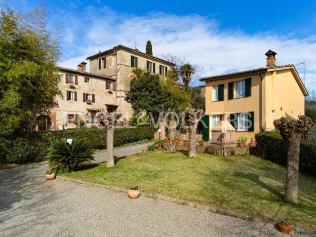 Casa indipendente in vendita a Siena SI
