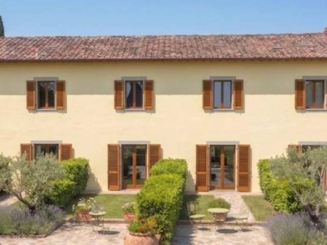 Casa indipendente in vendita a Siena SI