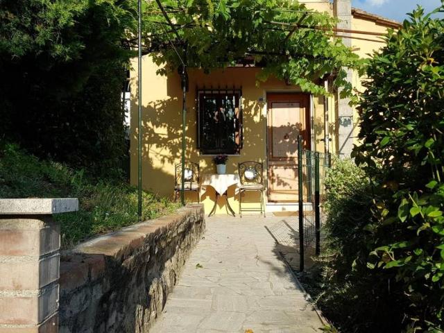 Casa indipendente in vendita a Siena SI