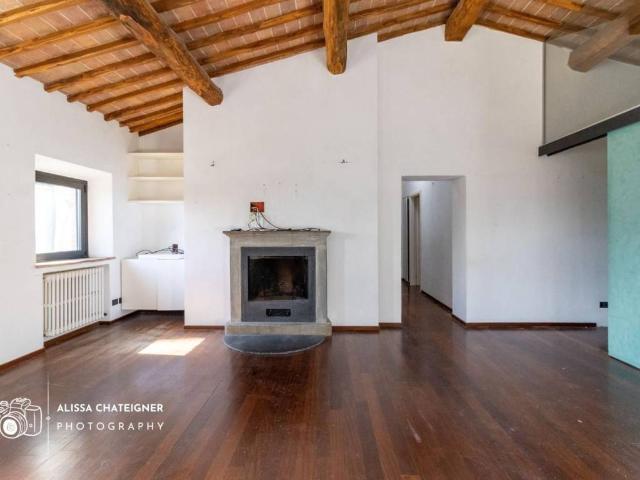 Casa indipendente in vendita a Siena SI