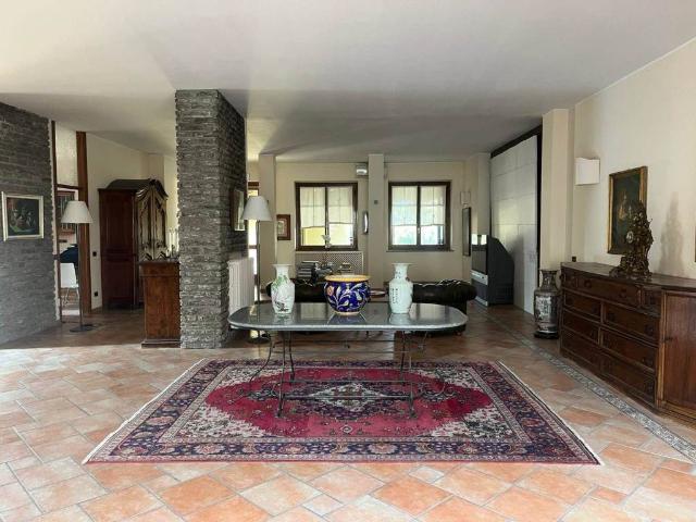 Casa indipendente in vendita a Silvano Pietra PV