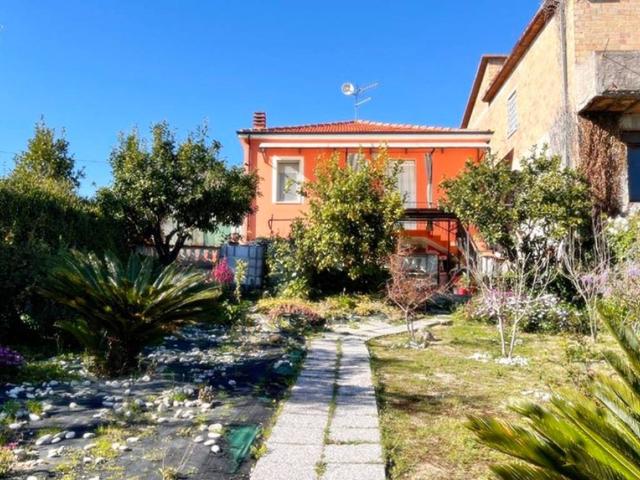 Casa indipendente in vendita a Silvi TE