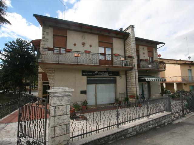 Casa indipendente in vendita a Sinalunga