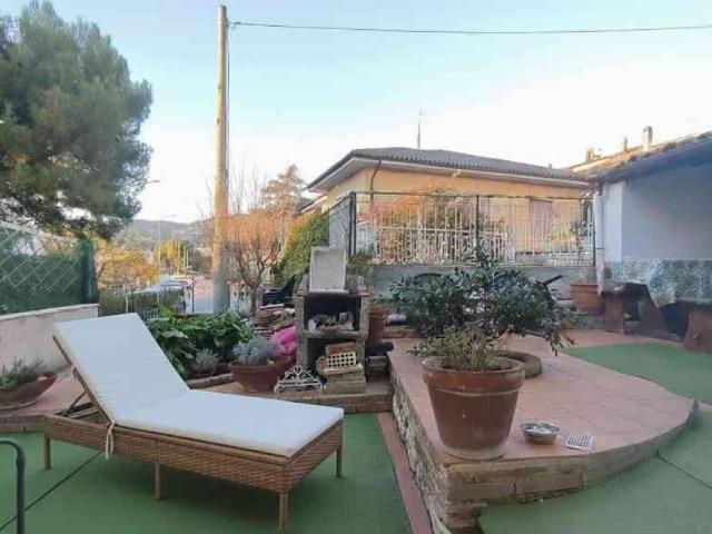 Casa indipendente in vendita a Sirolo AN