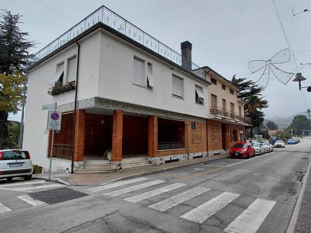 Casa indipendente in vendita a Sirolo AN