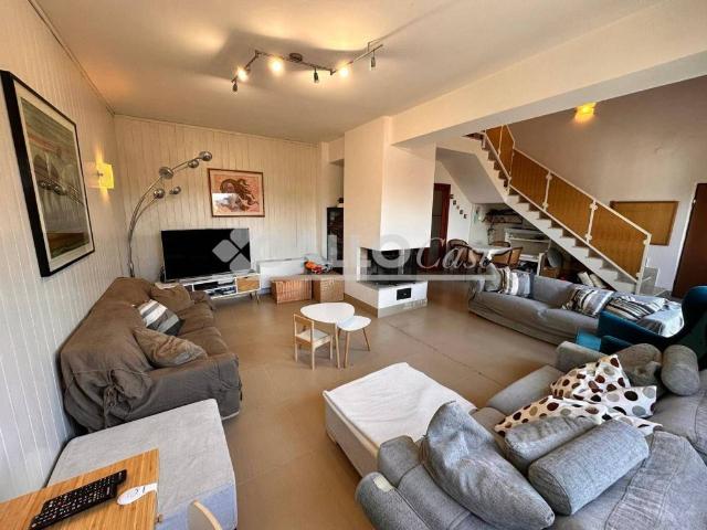 Casa indipendente in vendita a Spezzano della Sila via delle Ville, 76, Camigliatello Silano