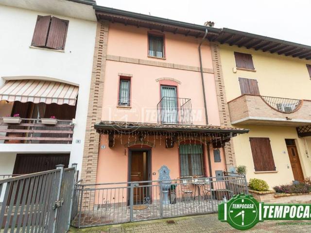 Casa indipendente in vendita a Spino d'Adda CR