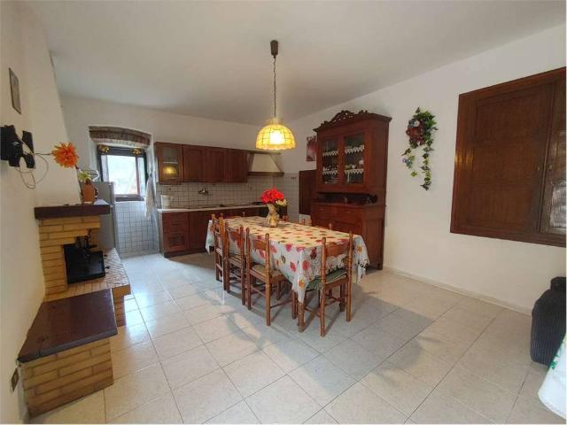 Casa indipendente in vendita a Spoleto PG