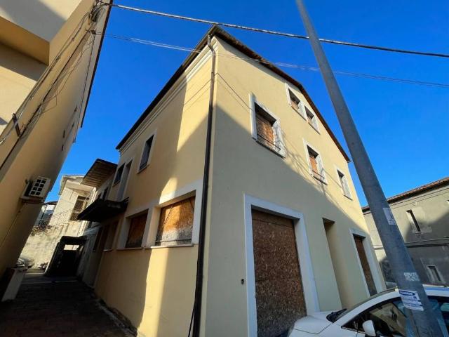 Casa indipendente in vendita a Spoltore PE