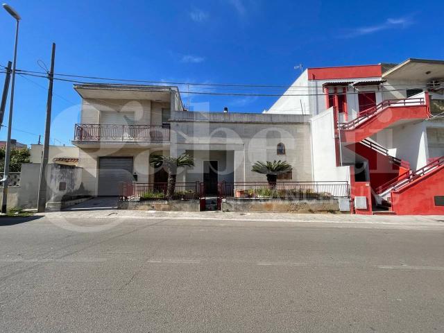 Casa indipendente in vendita a Spongano