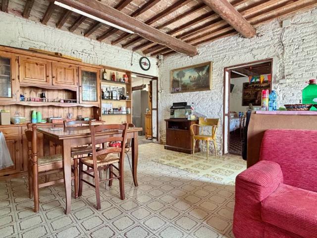 Casa indipendente in vendita a Stienta RO