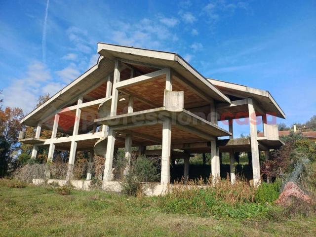 Casa indipendente in vendita a Strangolagalli FR