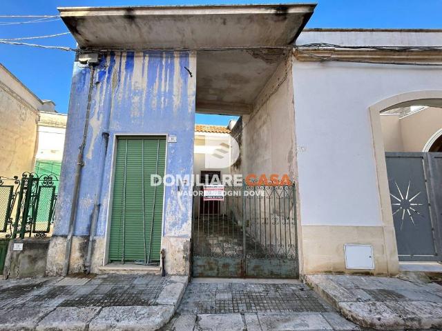 Casa indipendente in vendita a Surbo LE