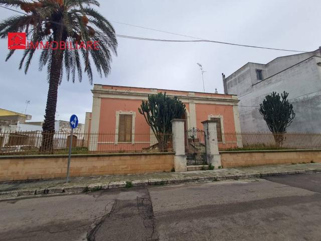 Casa indipendente in vendita a Surbo via francesco Lo Re