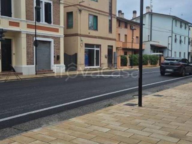 Casa indipendente in vendita a Potenza Picena via Aprutina, 7, Porto Potenza Picena