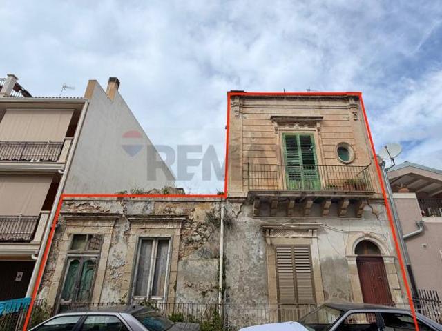 Casa Indipendente in vendita a Pozzallo, Centro