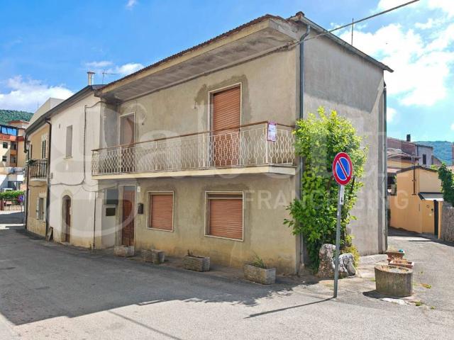 Casa indipendente in vendita a Pozzilli IS
