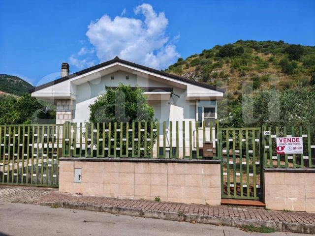 Casa indipendente in vendita a Pozzilli IS