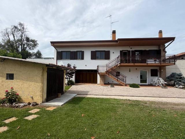 Casa indipendente in vendita a Pozzuolo del Friuli UD