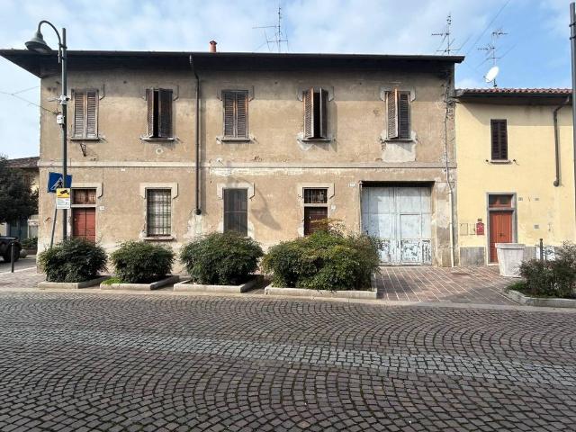 Casa indipendente in vendita a Pozzuolo Martesana MI