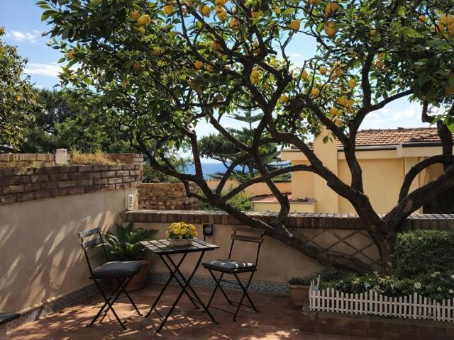 Casa indipendente in vendita a Pozzuoli NA