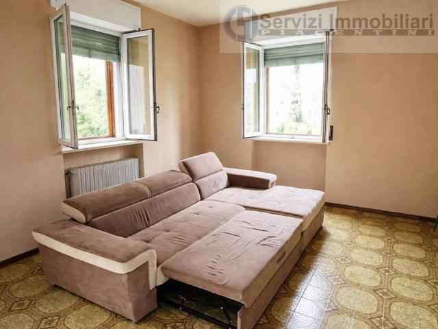 Casa indipendente in vendita a Podenzano PC