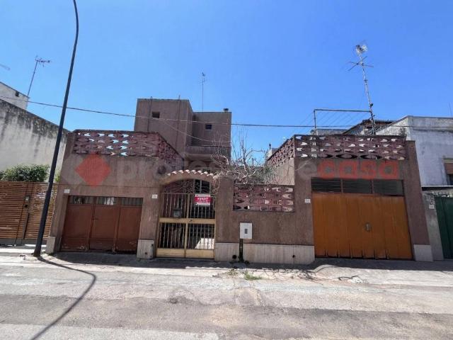 Casa indipendente in vendita a Poggiardo LE