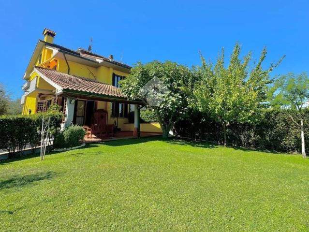 Casa indipendente in vendita a Poggio a Caiano PO