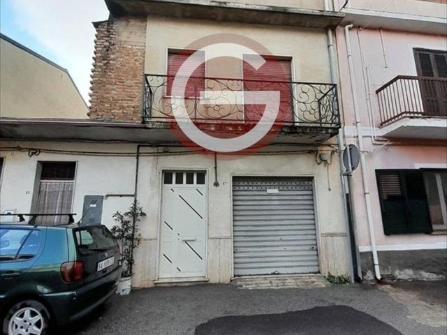 Casa indipendente in vendita a Polistena RC