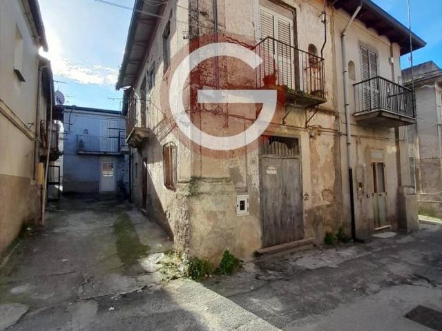 Casa indipendente in vendita a Polistena RC