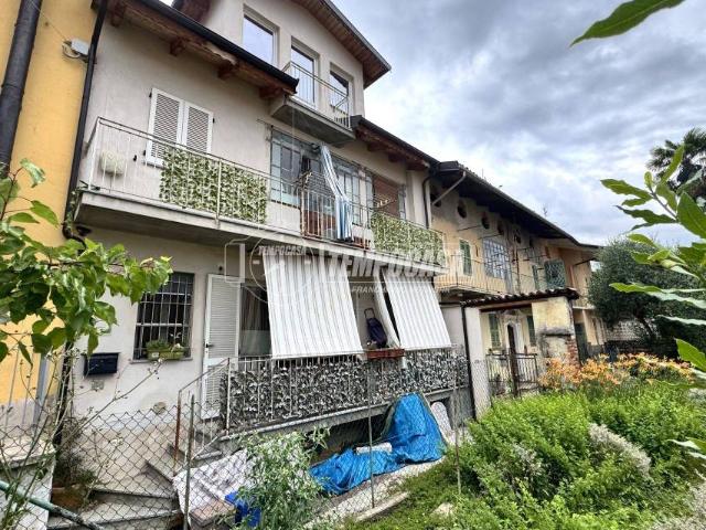 Casa indipendente in vendita a Pollone via Burcina