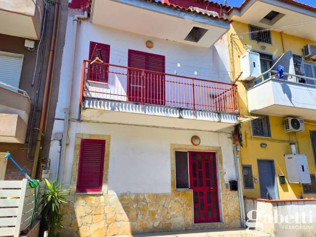 Casa indipendente in vendita a Pomigliano d'Arco NA