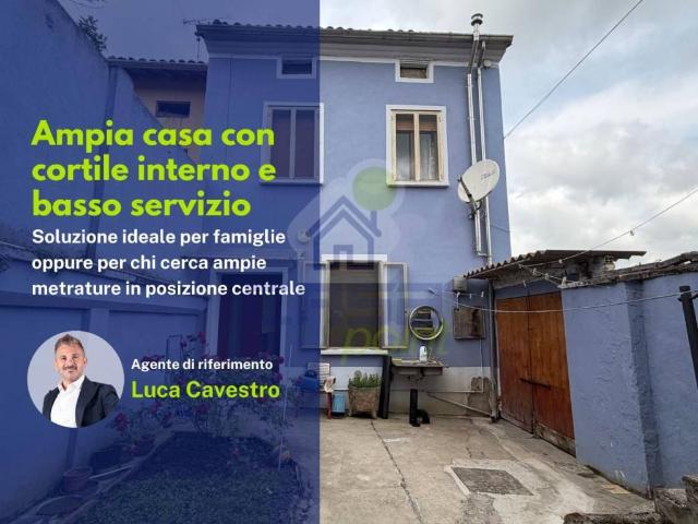 Casa indipendente in vendita a Pomponesco MN
