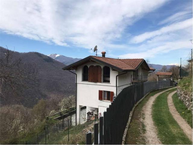 Casa indipendente in vendita a Ponna CO