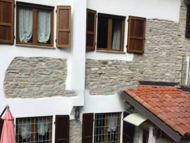 Casa indipendente in vendita a Ponte dell'Olio PC
