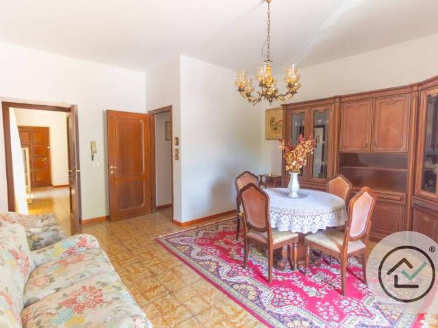 Casa indipendente in vendita a Ponte Lambro via Roma, 19