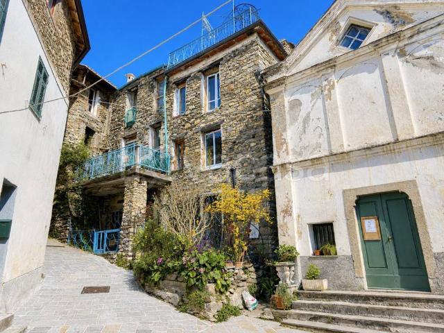 Casa indipendente in vendita a Ponti, Pornassio