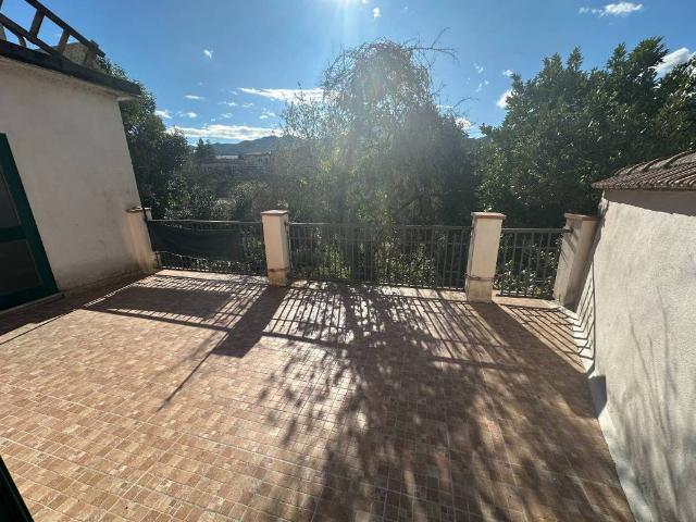 Casa indipendente in vendita a Pontremoli MS