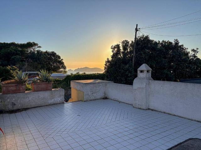 Casa indipendente in vendita a Ponza LT