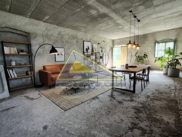 Casa indipendente in vendita a Porcari via Capannori