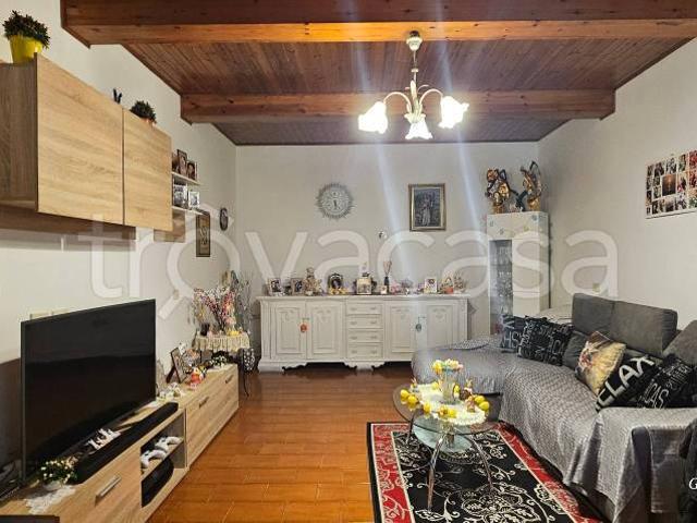 Casa indipendente in vendita a Porcari via Roma