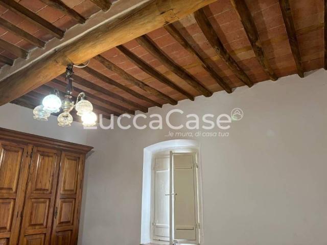 Casa indipendente in vendita a Porcari LU